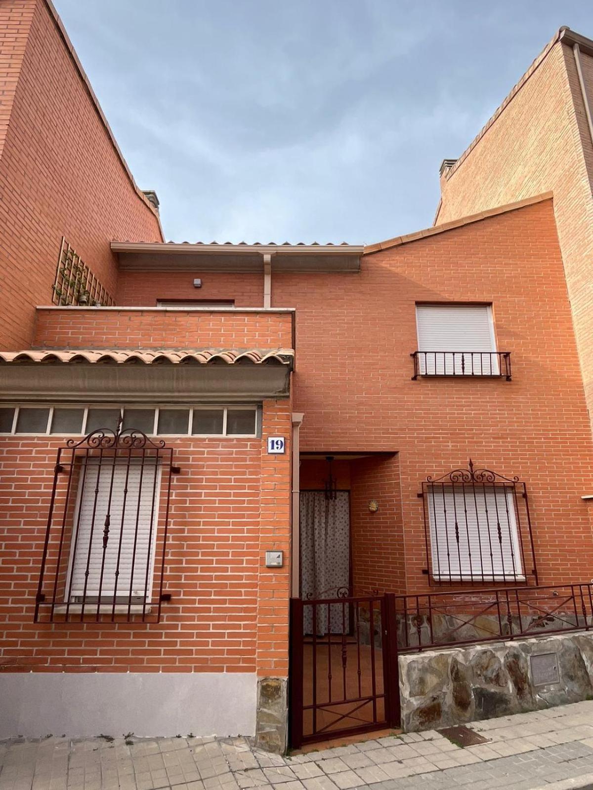 Villa La Madriguera De Toledo Bargas Exterior foto